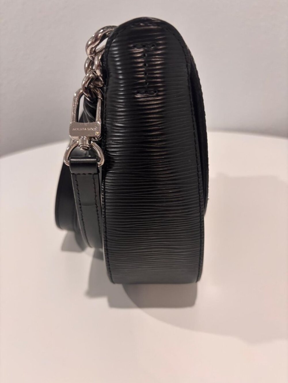 Louis Vuitton Luna Epi Leather Black with strap - Picture 11 of 11